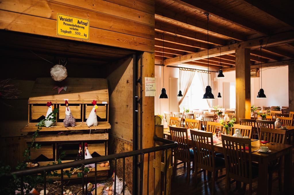 Alte Kass Hotel & Kaffeehaus Neidlingen Exteriör bild