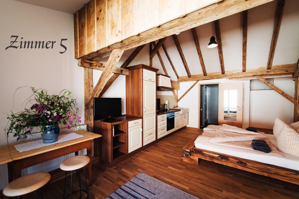 Alte Kass Hotel & Kaffeehaus Neidlingen Exteriör bild